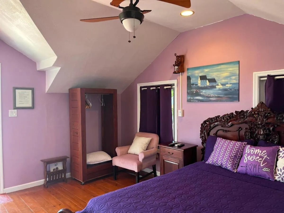 Hotel Bay Inn Estates Alice Town